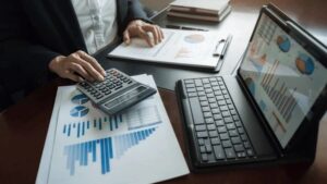 How Professional Bookkeeping Helps Businesses Stay Compliant and Financially Organized